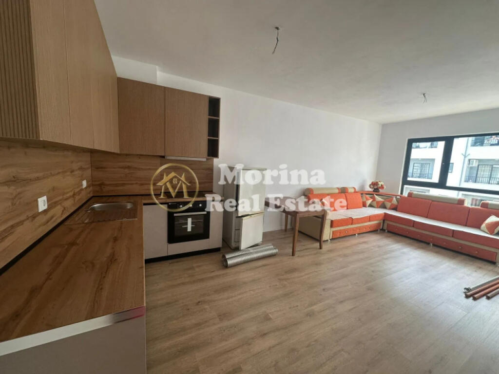 Affitto, Villa Privata su 2 Piani, Kamez, 500 euro/mese