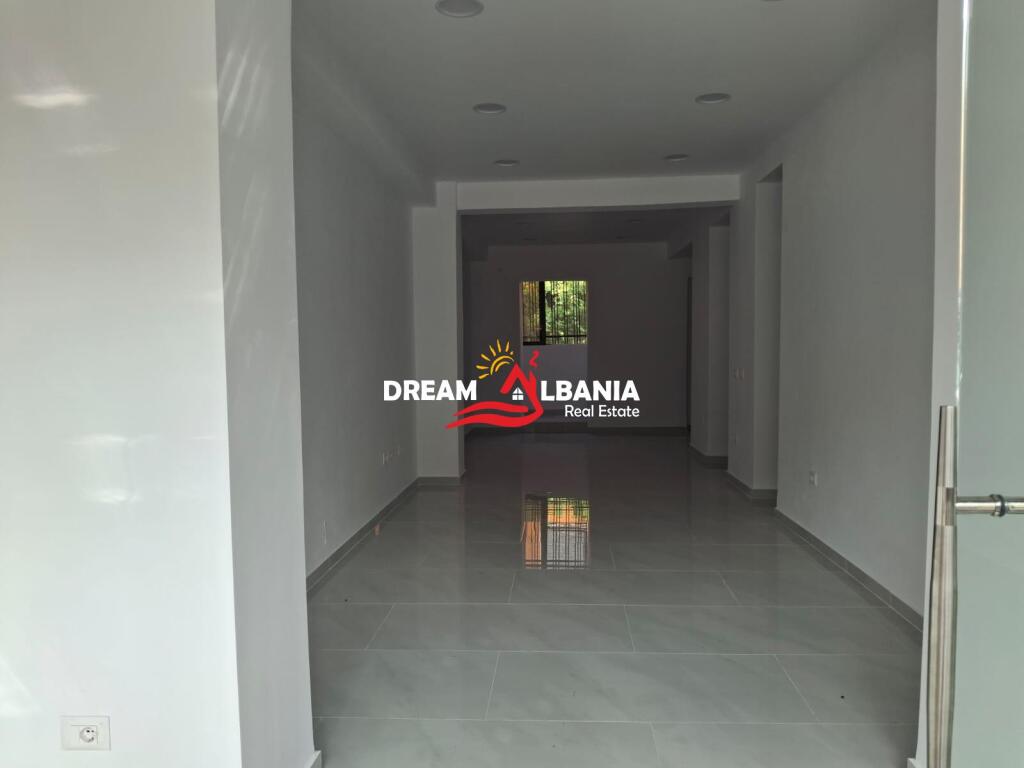 Ambient biznesi me qera rruga e Kavajes ID (42711129)
