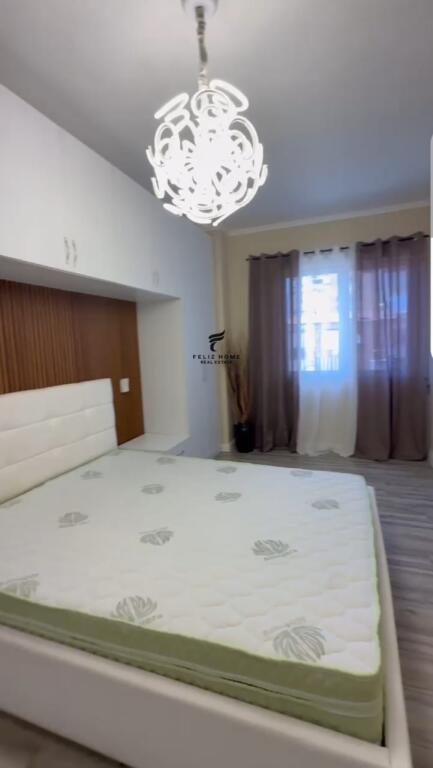 SHITET APARTAMENT 1+1 RRUGA E BARRIKADAVE 175.000 EURO