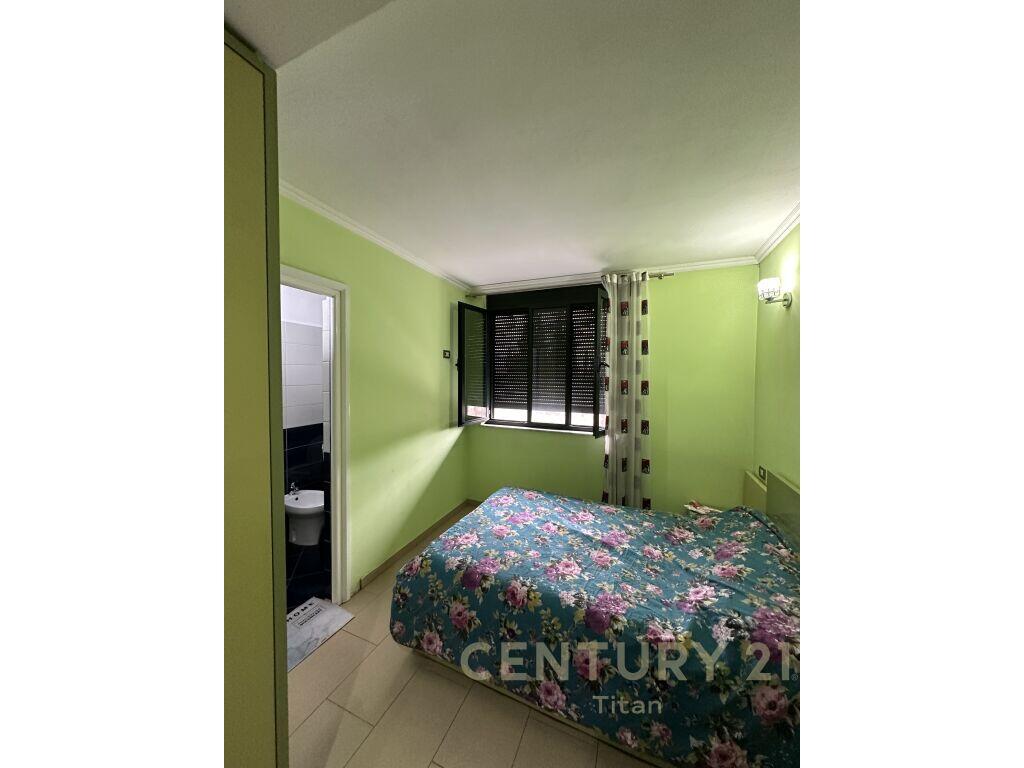 EPET APARTAMENT 3+1+2 ME QIRA TEK OXHAKU!