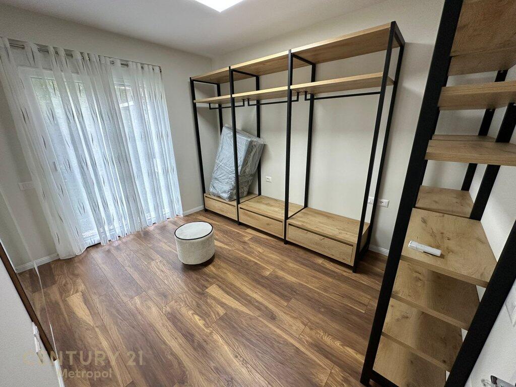🏡 Jepet me Qira Apartament Modern 2+1+2 – Kompleksi FZ, Liqeni i Thatë