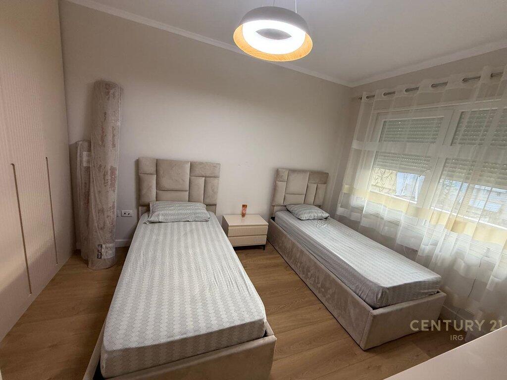 🏡 Apartament 2+1 me post parkimi – Me Qira pranë Kika 2, Komuna e Parisit