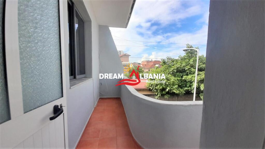 Casa privata in affitto, superficie 100 m², 2 piani