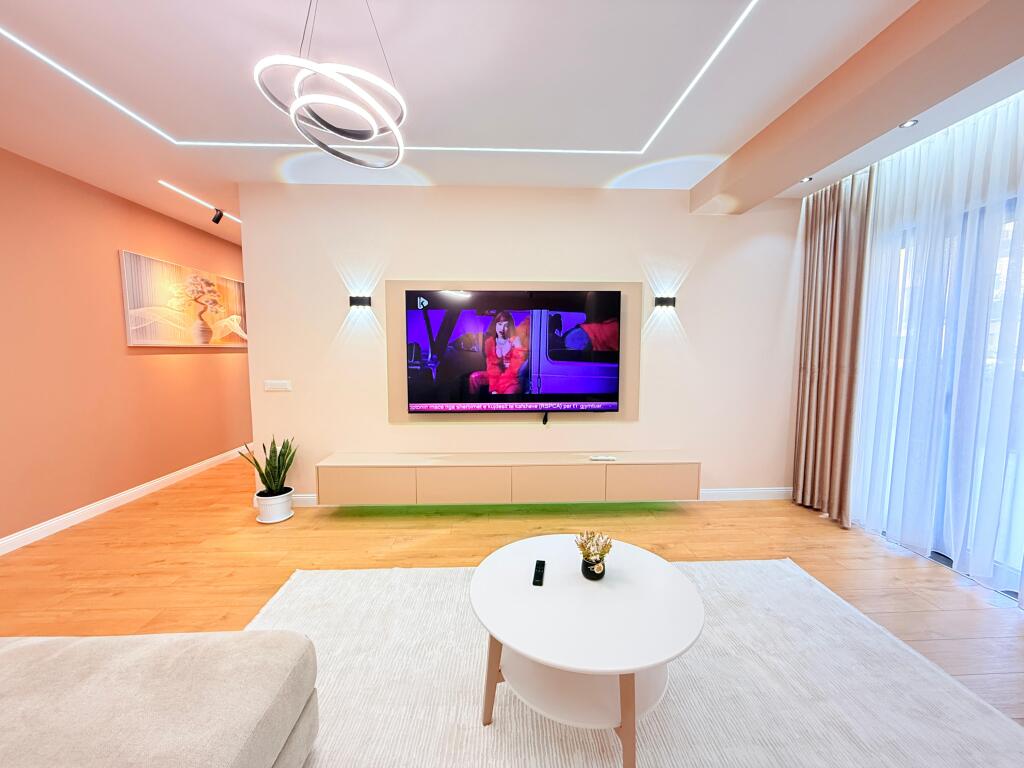 Apartament luksoz me qira 2+1+2 + verandë – Kodra e Diellit 2