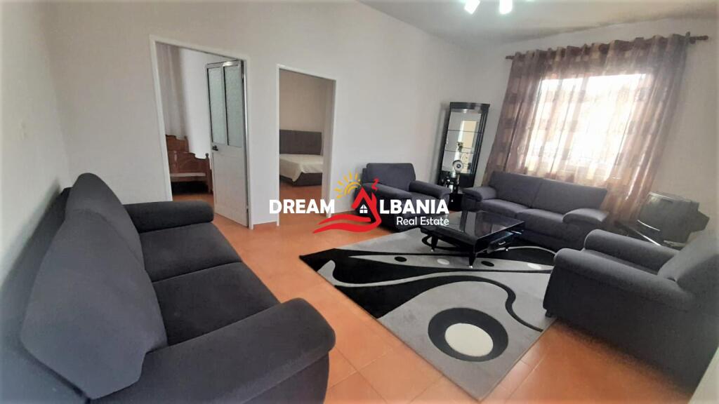 Casa privata in affitto, superficie 100 m², 2 piani