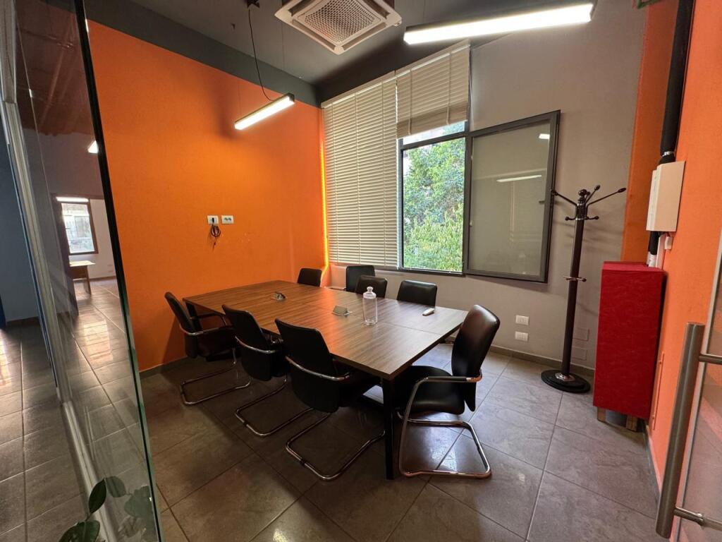 OFFICE SPACE FOR THE PARIS MUNICIPALITY
