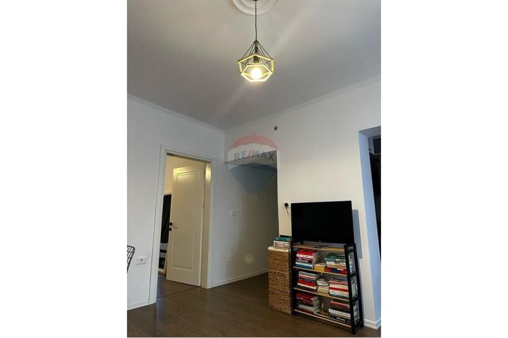 Jepet per Qira apartament 1+1 prane Vasil Shanto!
