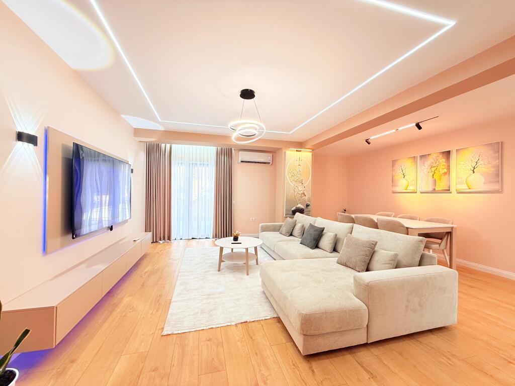 Apartament luksoz me qira 2+1+2 + verandë – Kodra e Diellit 2