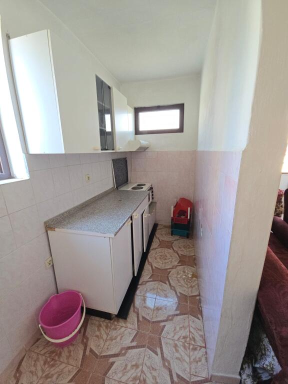 SHITET APARTAMENT 2+1 PRANE LAGJES 5 DURRES
