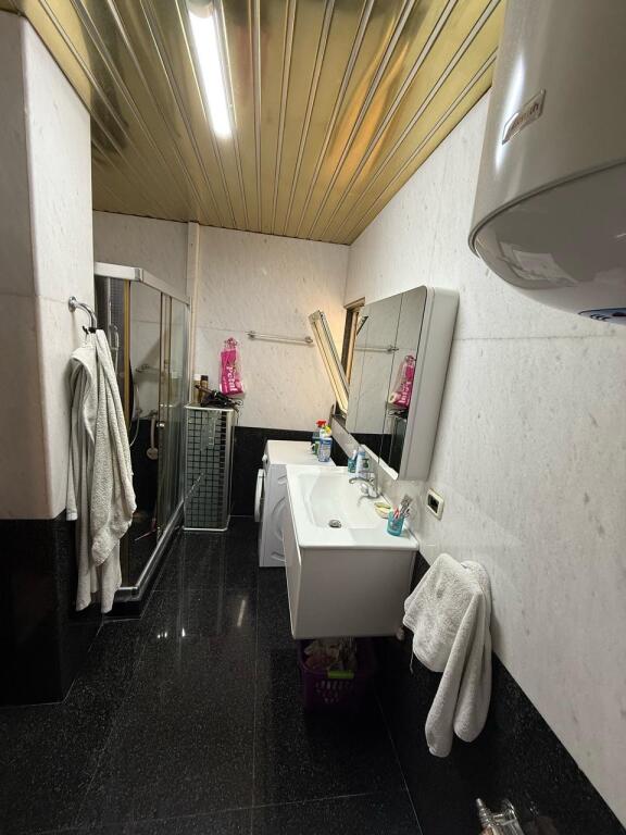 🏡Jepet me Qira Apartament 2+1+Aneks+2Ballkone | 📍Bulevardi Zogu I | 💶1000€ / muaj