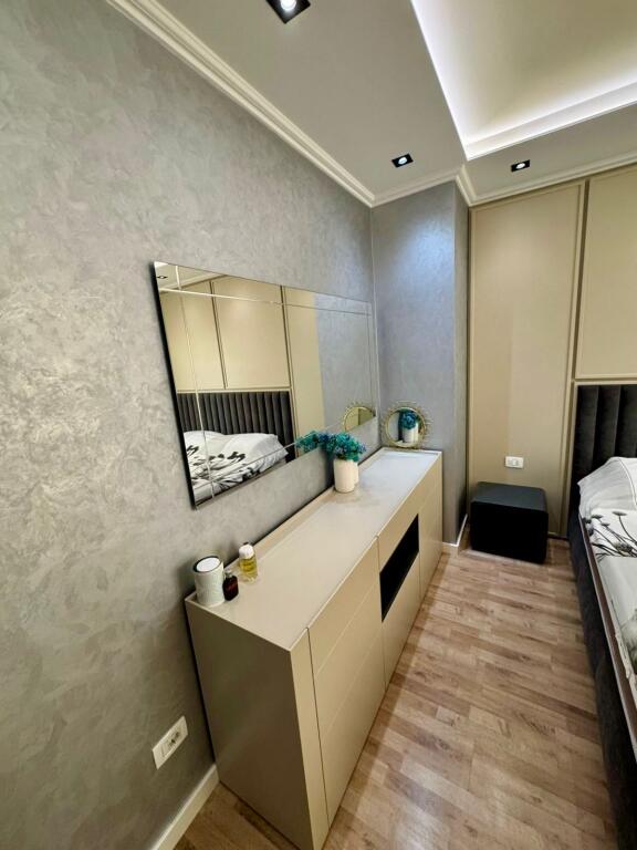 Jepet apartament 2+1 me qira prane qendres, Durres!