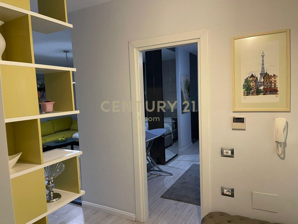 Qira, Apartament 2+1 te Nobis, Liqeni i Tiranës!