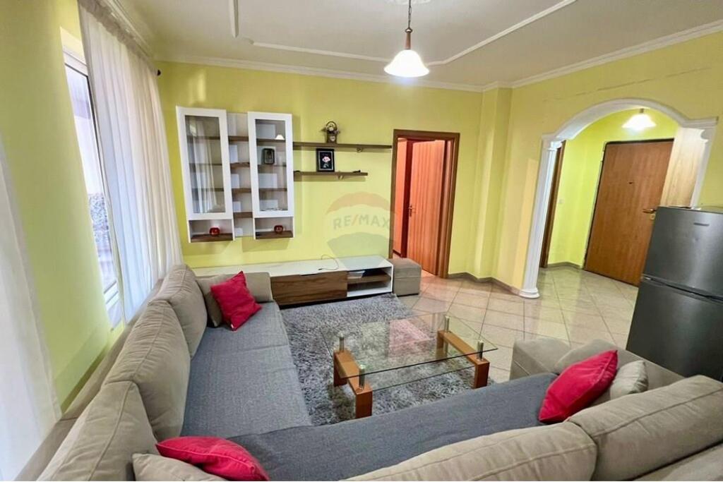 APARTAMENT 2+1+2 + PARKIM ME QIRA NE ASTIR