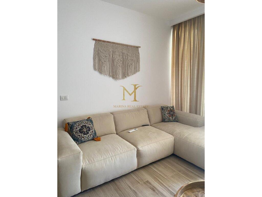 MODERN APARTMENT FOR SALE IN SAN PIETRO, LALZIO BAY!!