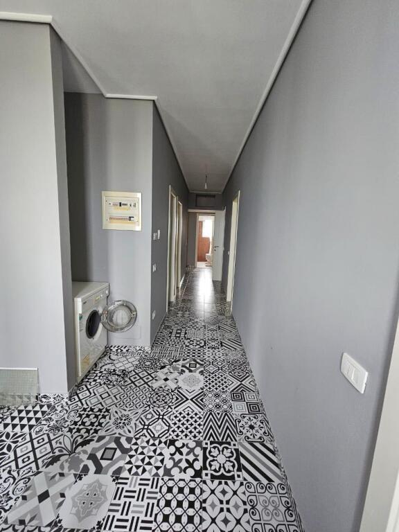 🏡 Affittasi 3+1 in Via Elbasan - Vicino alle Ville Americane