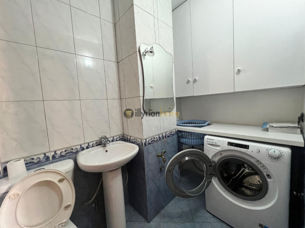 Jepet me qira Apartament 2+1+2 ballkone, pranë pallateve "Delijorgji", Tiranë