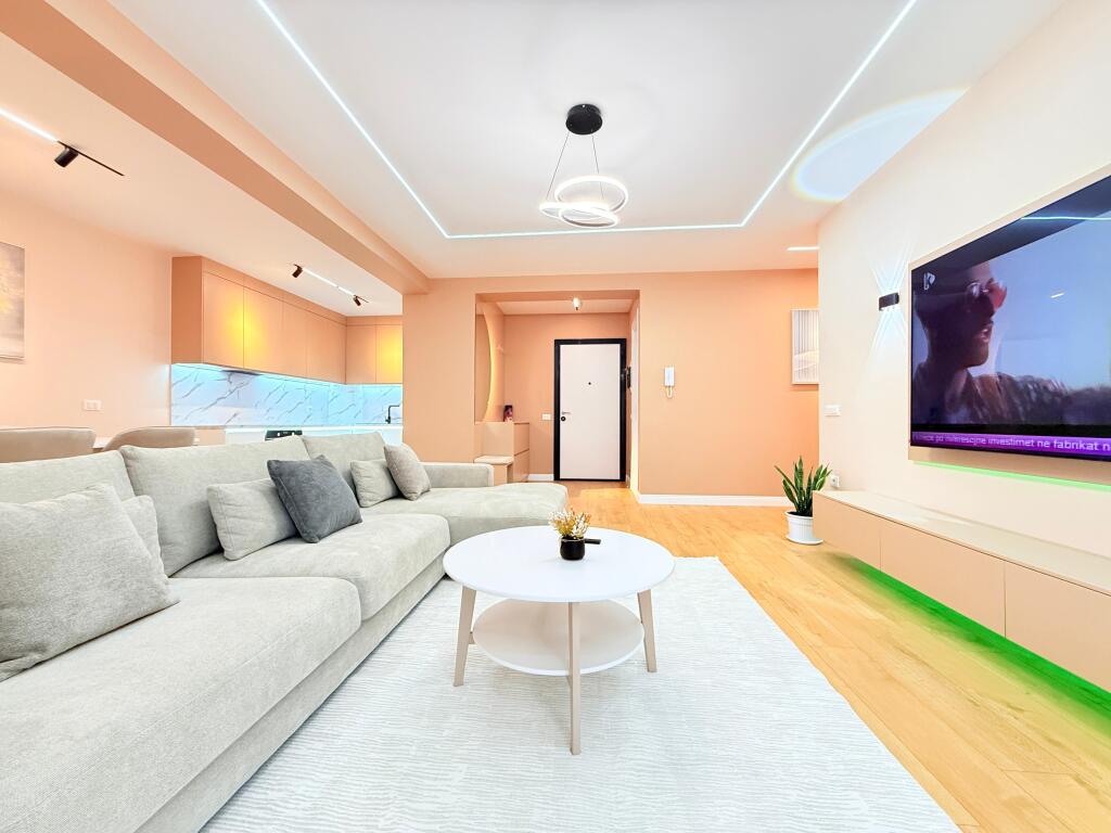 Apartament luksoz me qira 2+1+2 + verandë – Kodra e Diellit 2
