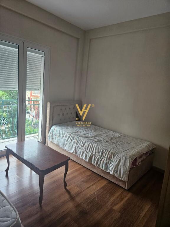 JEPET APARTAMENT 3+1+2+BLK ME QERA NE SAUK 550 EURO