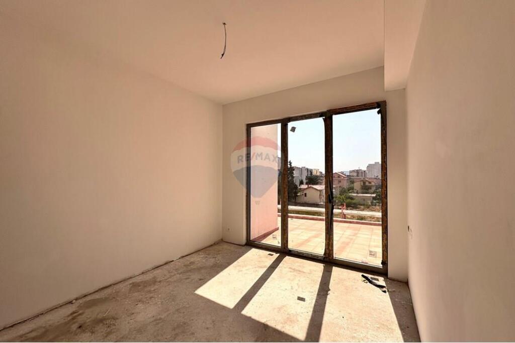 Ekskluzive PARK AVENUE,Shesim 2+1+2 +Verande