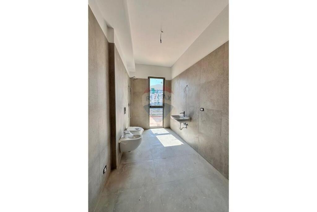 Ekskluzive PARK AVENUE,Shesim 2+1+2 +Verande