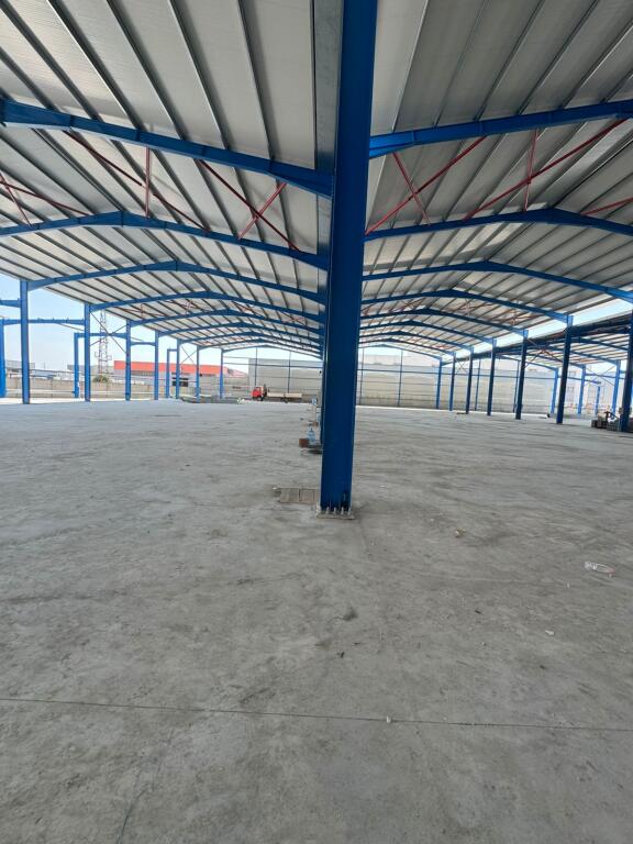 Capannone in affitto, 5000m2, Autostrada Tirana - Durazzo (10.000 Euro)