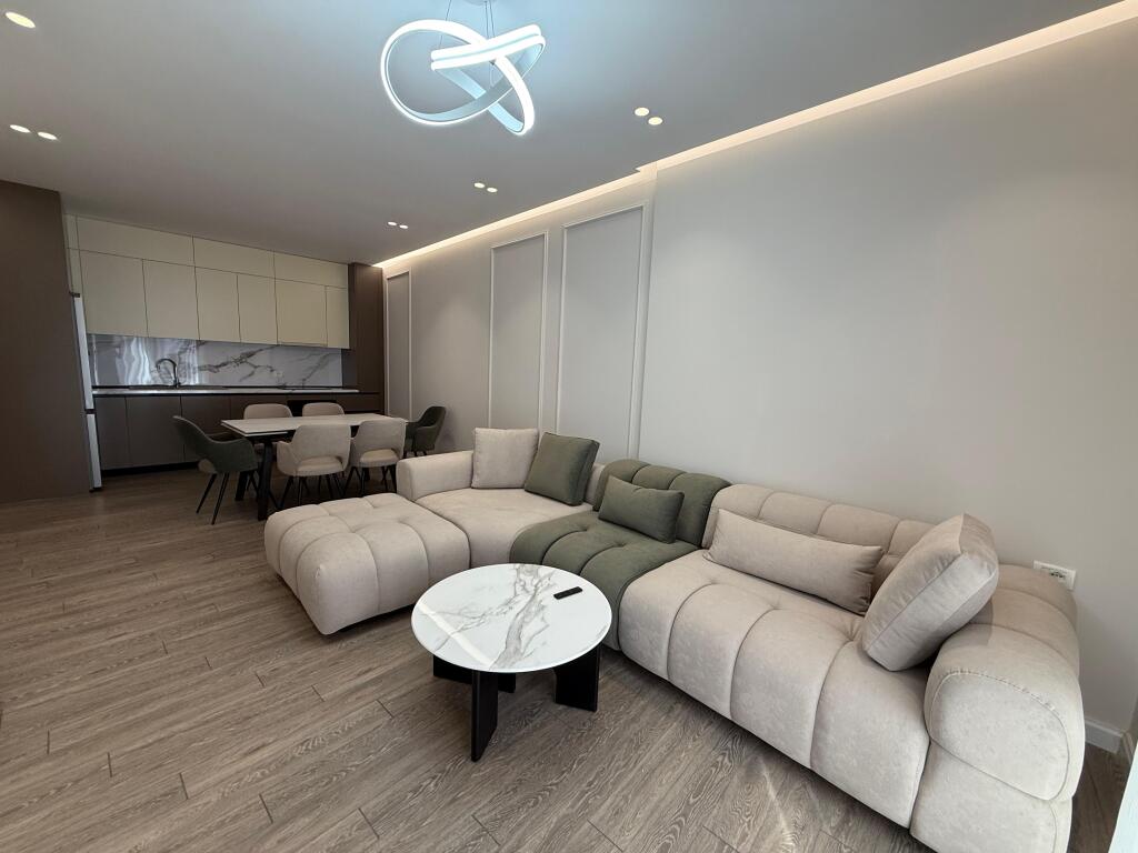 Apartament 2+1 me qera prane TEG
