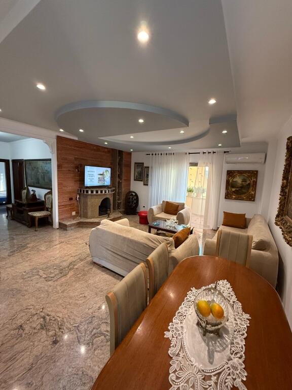 🏡Jepet me Qira Apartament 2+1+Aneks+2Ballkone | 📍Bulevardi Zogu I | 💶1000€ / muaj