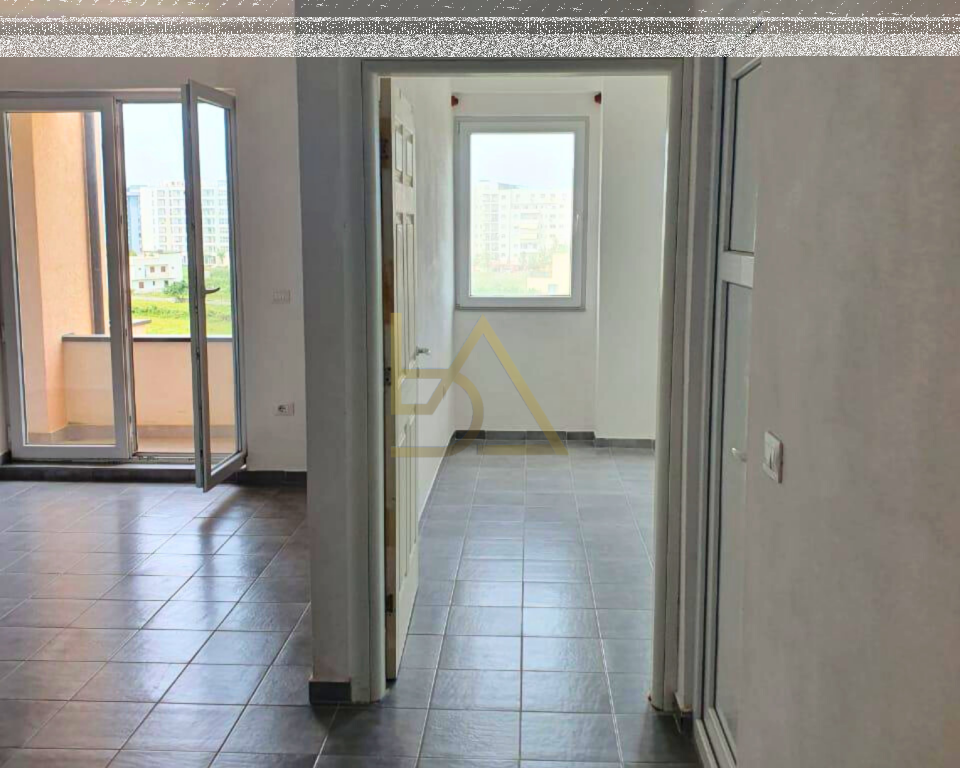 Shitet Apartament në Kavajë – Qerret