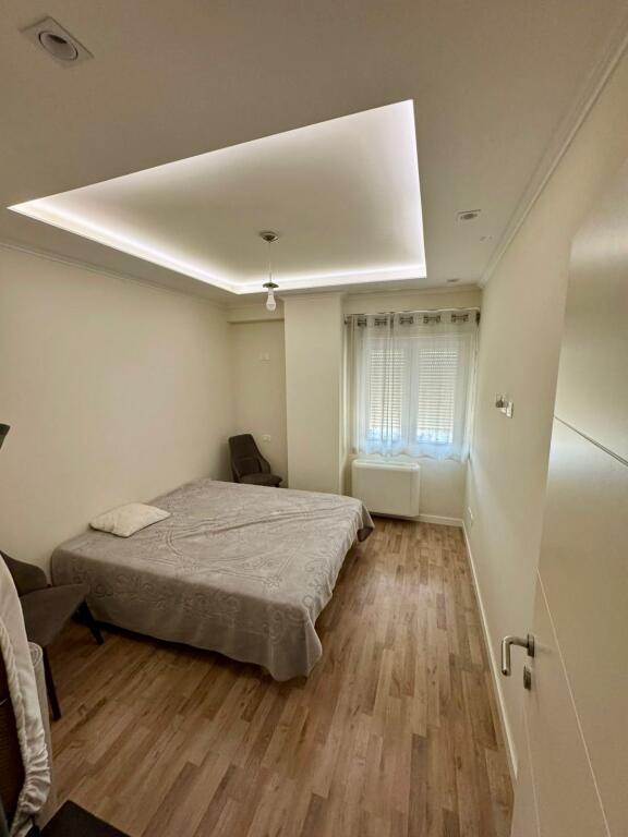 Jepet apartament 2+1 me qira prane qendres, Durres!