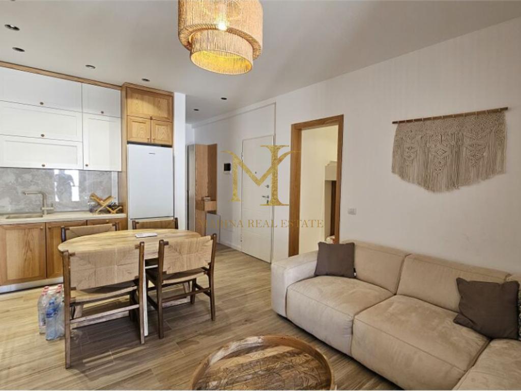 MODERN APARTMENT FOR SALE IN SAN PIETRO, LALZIO BAY!!