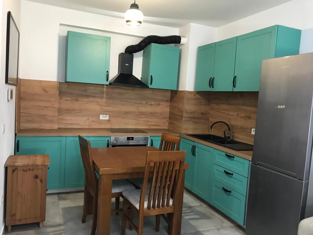 JEPET APARTAMENT 2+1+2 NE XHAMLLIK , RESIDENCA ZIRKON