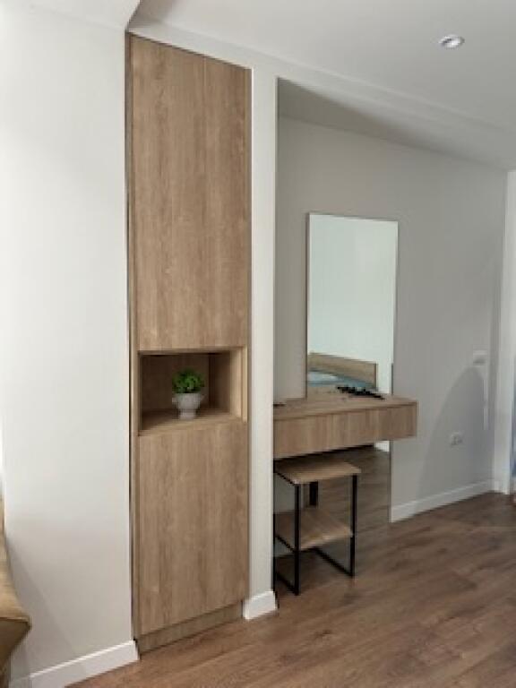 Garsoniere me qera te liqeni thate/500€ e sapo mobiluar