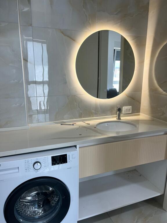 Apartament me qera 2+1