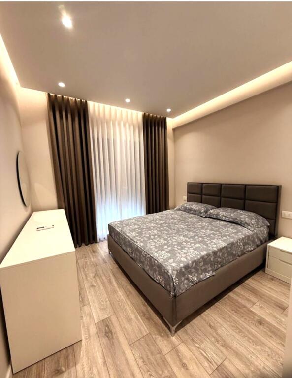 Ne zonen e Astirit,Kompleksi Urban Gate,jepet me qera apartament,1+1,i mobiluar 600Euro