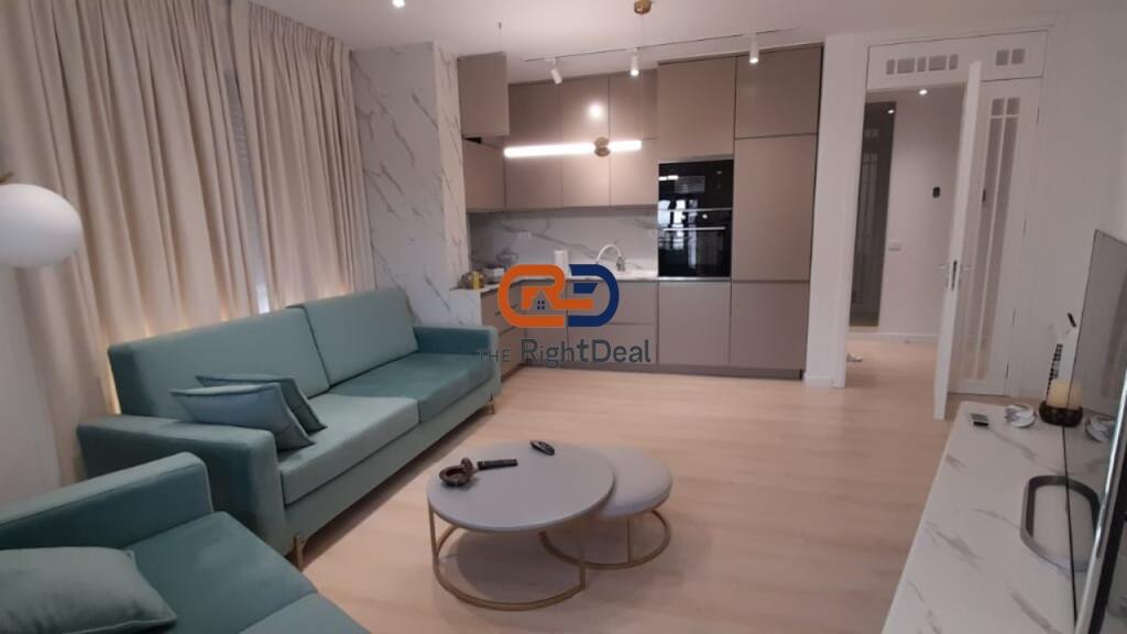 At Zogu I Pare Boulevard, Super Apartment 1+1 for Rent, Invested !!