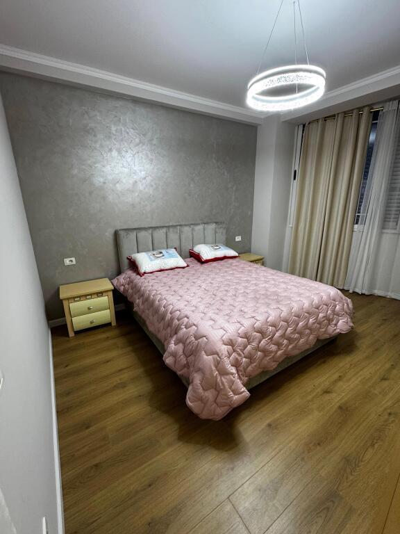 Shitet Apartament 1+1 – Pranë Kodrës së Diellit💰 Çmimi: 140 milion leke