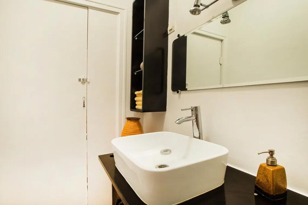 Apartament Me Qera 1+1 ne Bllok (ID B211371) Tirane.