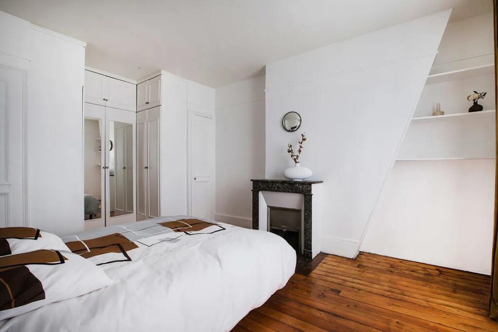 Apartament Me Qera 1+1 ne Bllok (ID B211371) Tirane.
