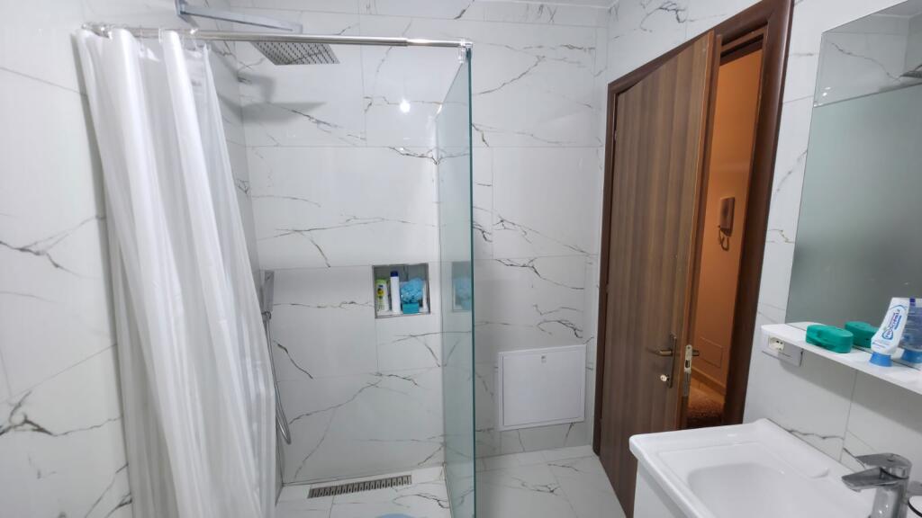 Appartamento - In Affitto - Via Don Bosko, Tirana