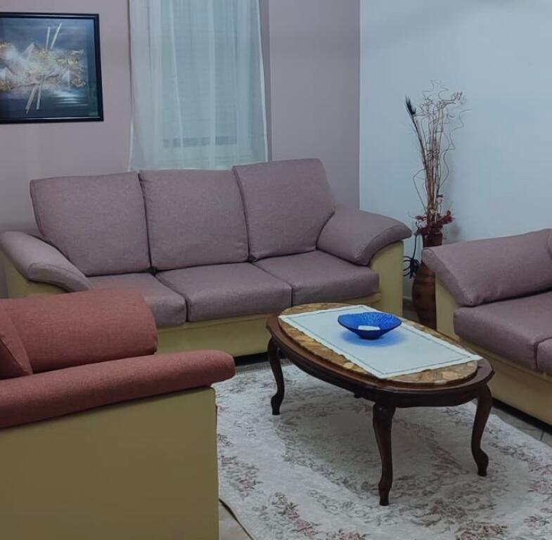 🏡 For Rent: 1+1 Apartment 📍21 Dhjetori (Kontakt Complex), Ground Floor – €520 – 70m² || Just steps away from 21 Dhjetori
