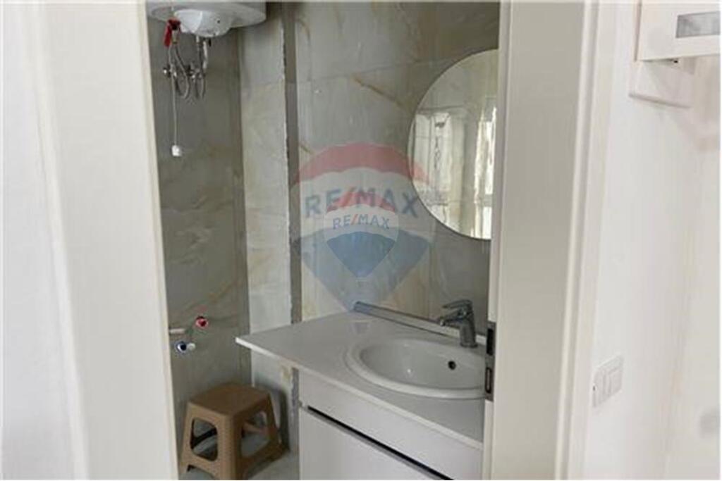 Apartament 2+1 me qira tek kontakti..................