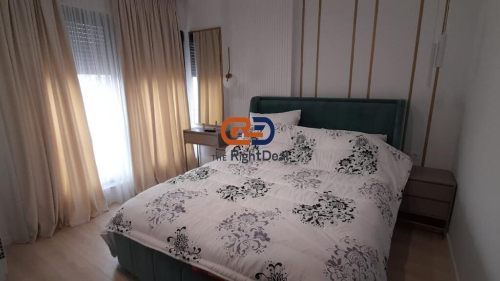 At Zogu I Pare Boulevard, Super Apartment 1+1 for Rent, Invested !!