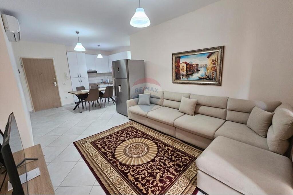 Apartment 2+1 for rent at Rruga e Dibres!..