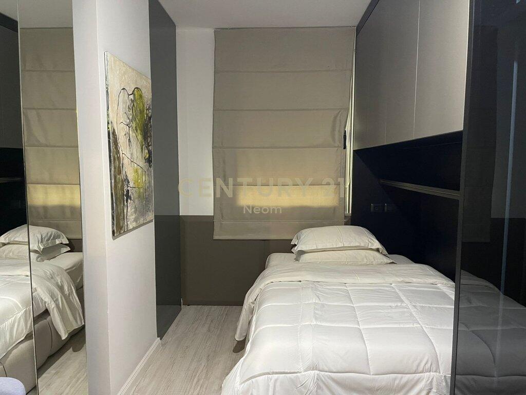 Qira, Apartament 2+1 te Nobis, Liqeni i Tiranës!