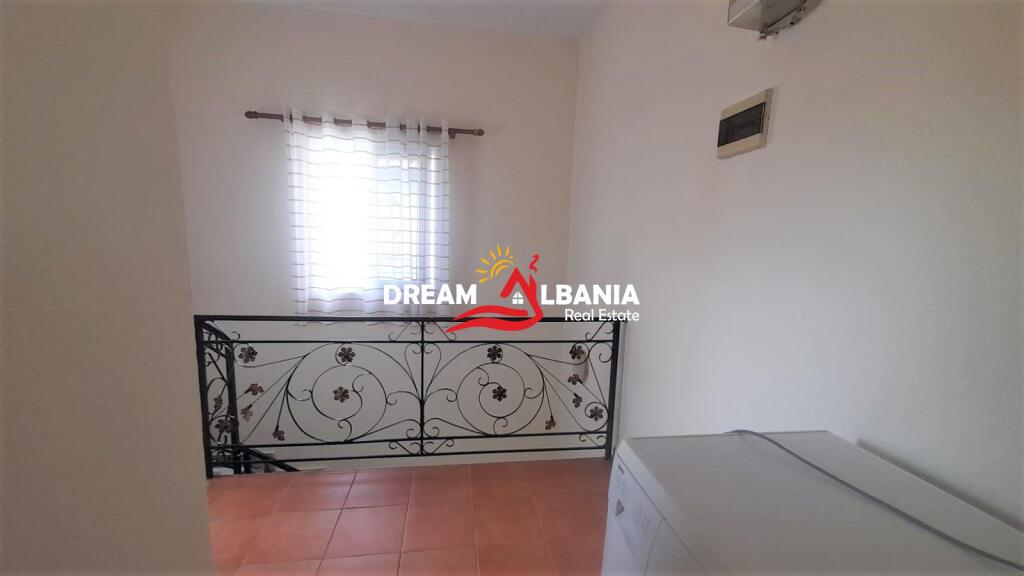 Casa privata in affitto, superficie 100 m², 2 piani