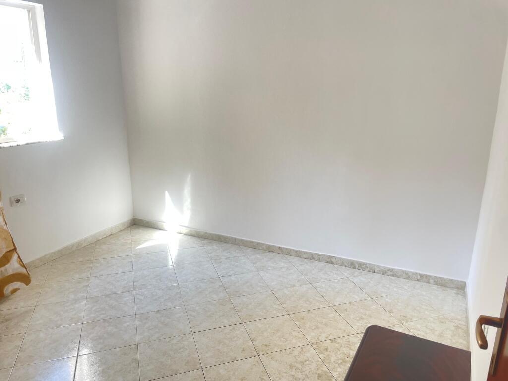 SHITET APARTAMENT 2+1 TE ISH FUSHA AVIACIONIT