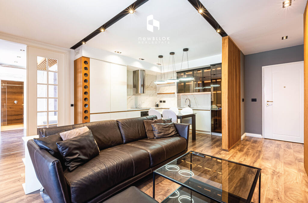 🟢 SHITET | LUXURY APARTAMENT NË QENDËR TIRANE📍 Vetëm 40 metra nga Toptani Center 💶 Çmim: 320,000€