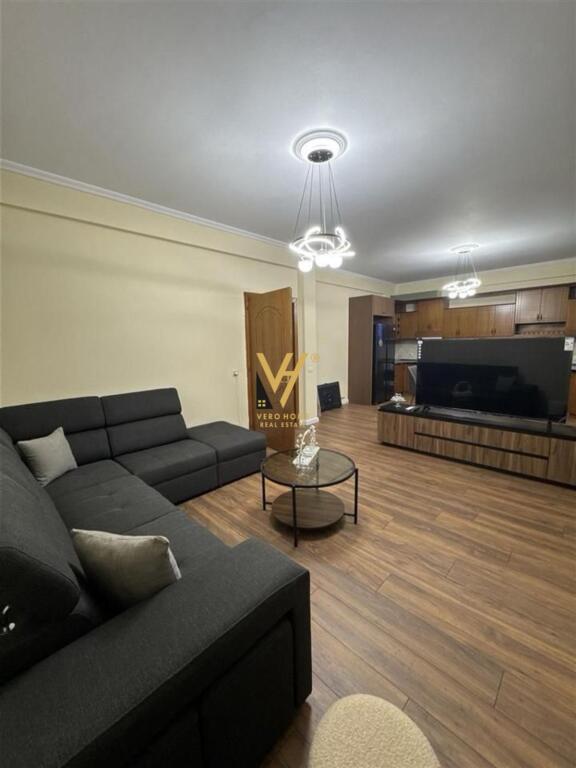 JEPET APARTAMENT 2+1+BLK ME QERA TE KODRA E PRIFTIT 600 EURO