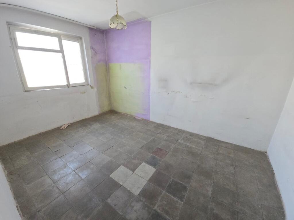 SHITET APARTAMENT 2+1 PRANE LAGJES 5 DURRES