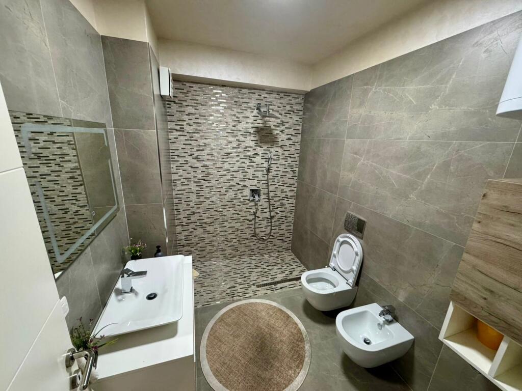 Jepet apartament 2+1 me qira prane qendres, Durres!